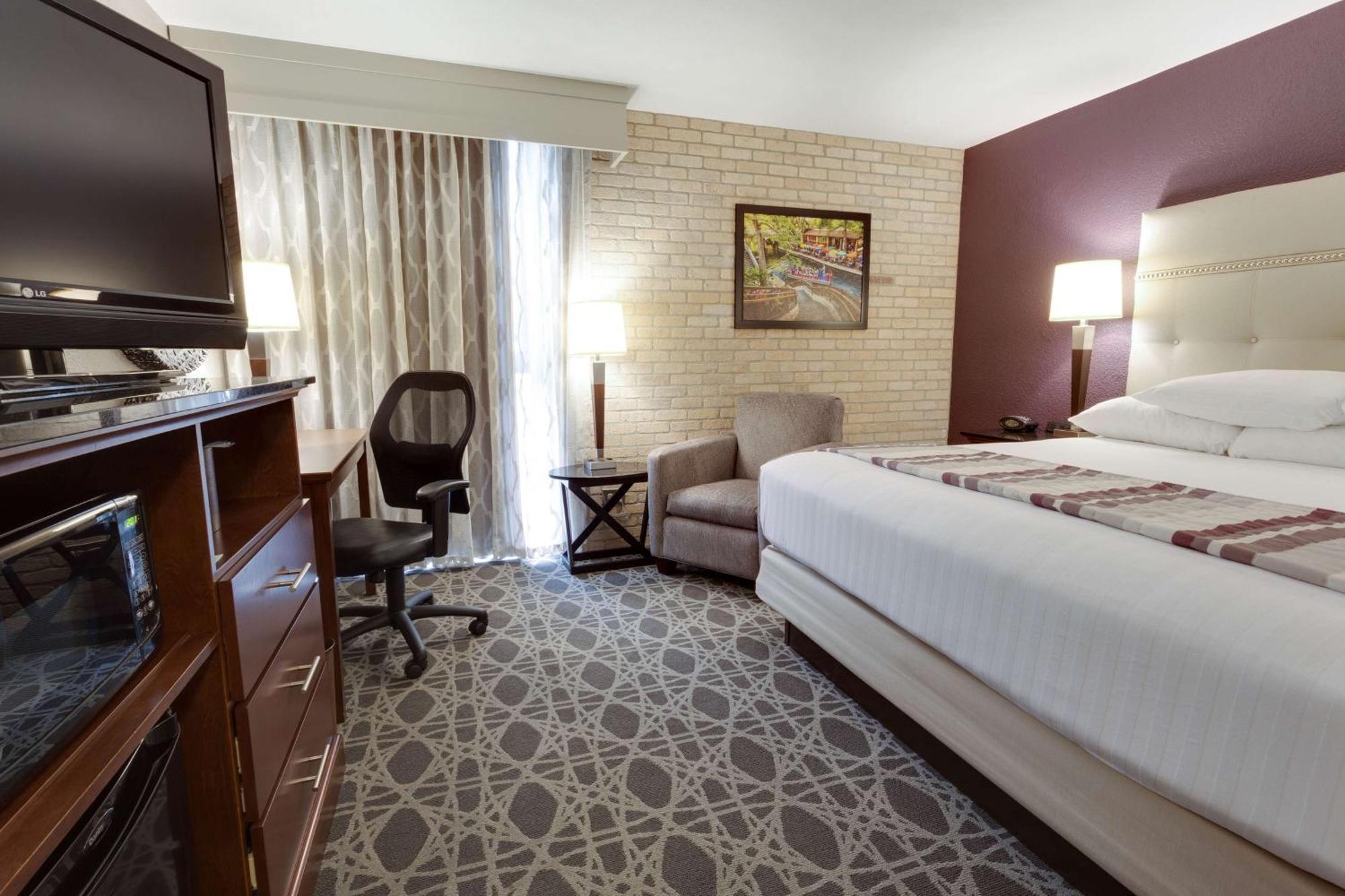 Drury Inn & Suites San Antonio Northeast Екстериор снимка